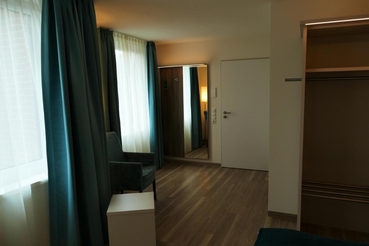 Meyn'S Apartments & Hotel Soltau Exteriör bild
